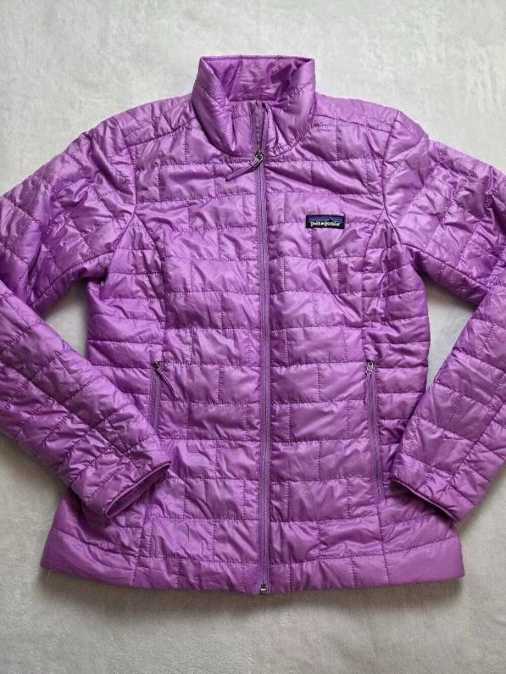 Women's S Patagonia Nano Puff jacket in Brisk Purple